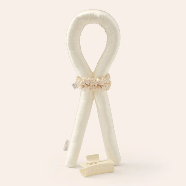 Heatless Curls in Mulberry Silk