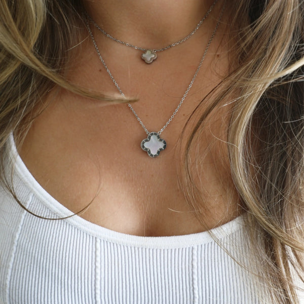 Four-Leaf Clover Necklace Mini